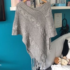 Joie cotton/cashemire grey poncho !
